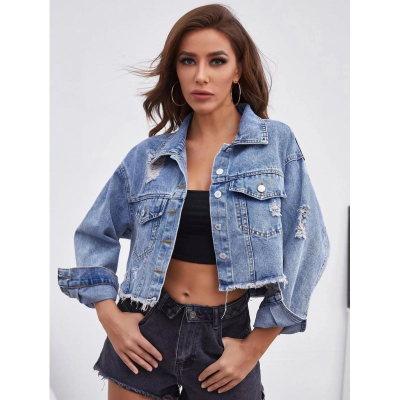 Kvinnors denimjacka med stiliga slitna detaljer Mirla-Eva Jonsson