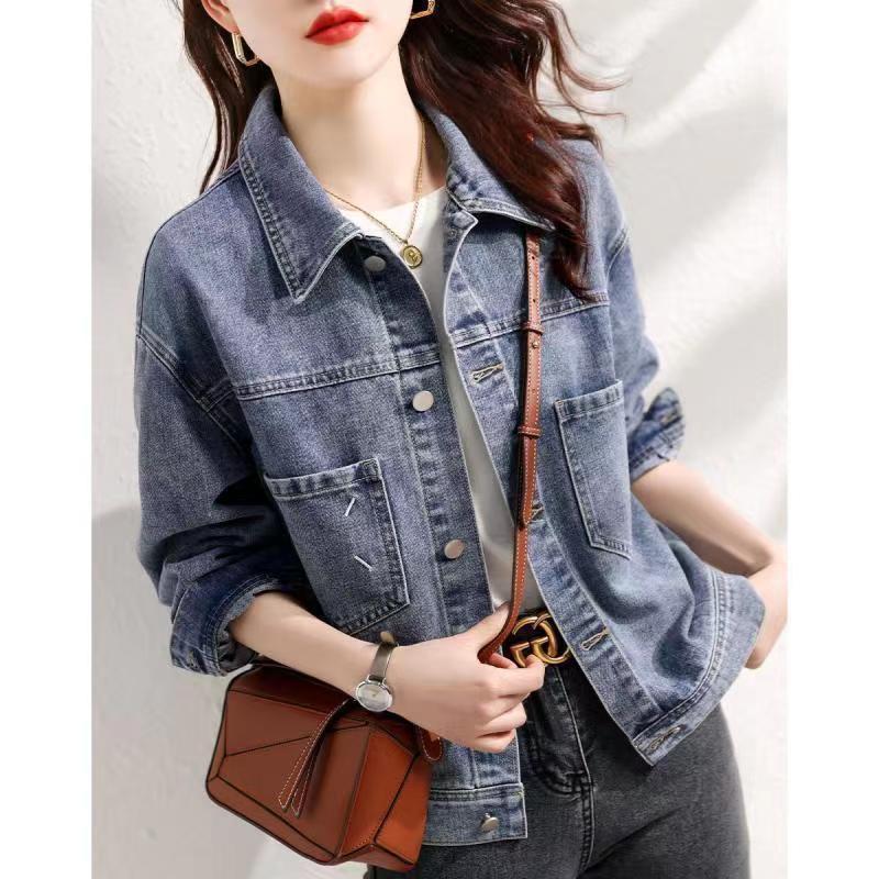 Kvinnors denimjacka med trendig oversized passform Mirla-Eva Jonsson