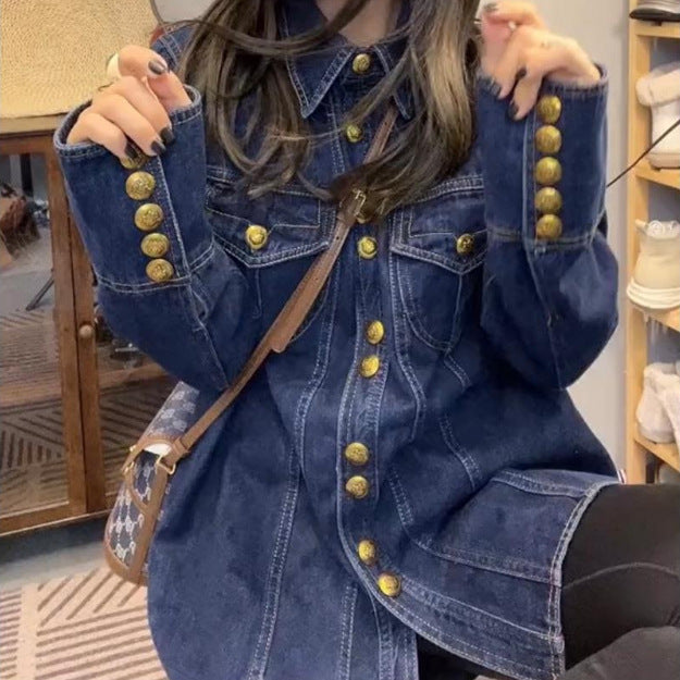 Kvinnors denimskjorta med guldknappar Mirla-Eva Jonsson