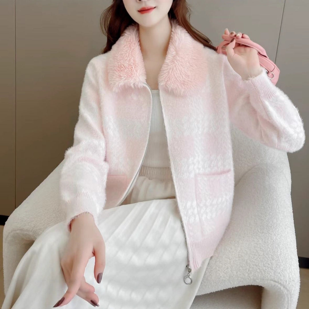 Kvinnors designer cardigan med lyxig faux fur krage Mirla-Eva Jonsson