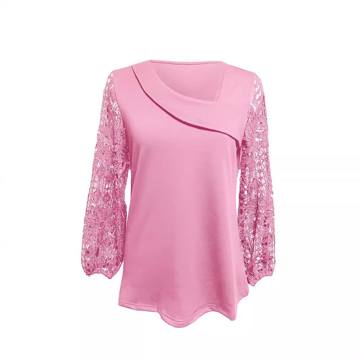 Kvinnors designerblus med spetsinsatser och elegant skärning Mirla-Eva Jonsson