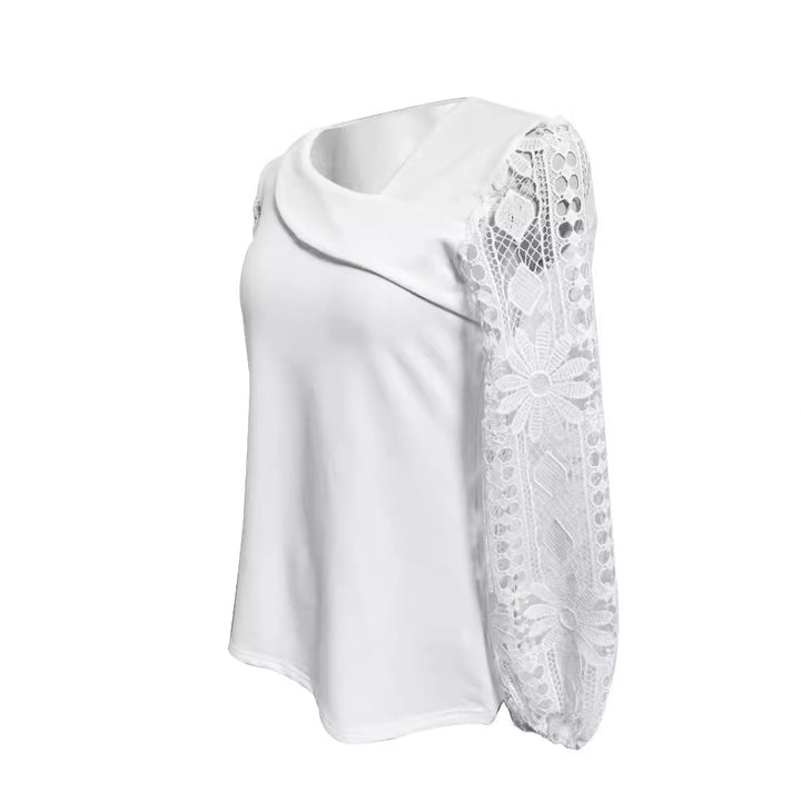 Kvinnors designerblus med spetsinsatser och elegant skärning Mirla-Eva Jonsson