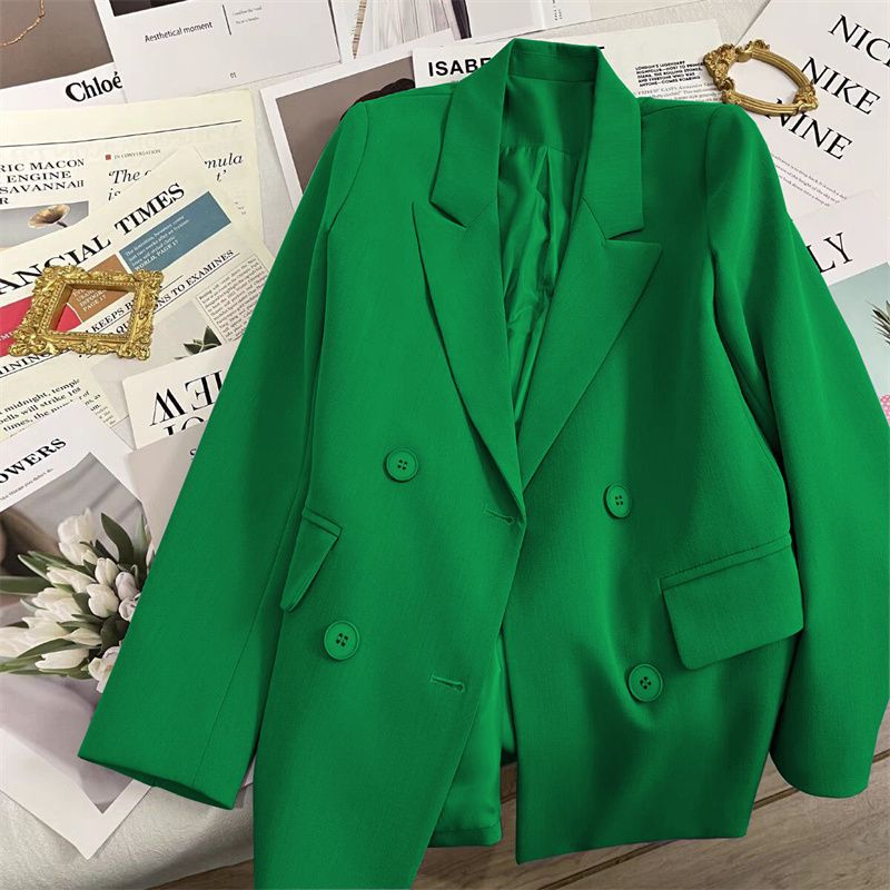 Kvinnors dubbelknäppt blazer med elegant snitt Mirla-Eva Jonsson