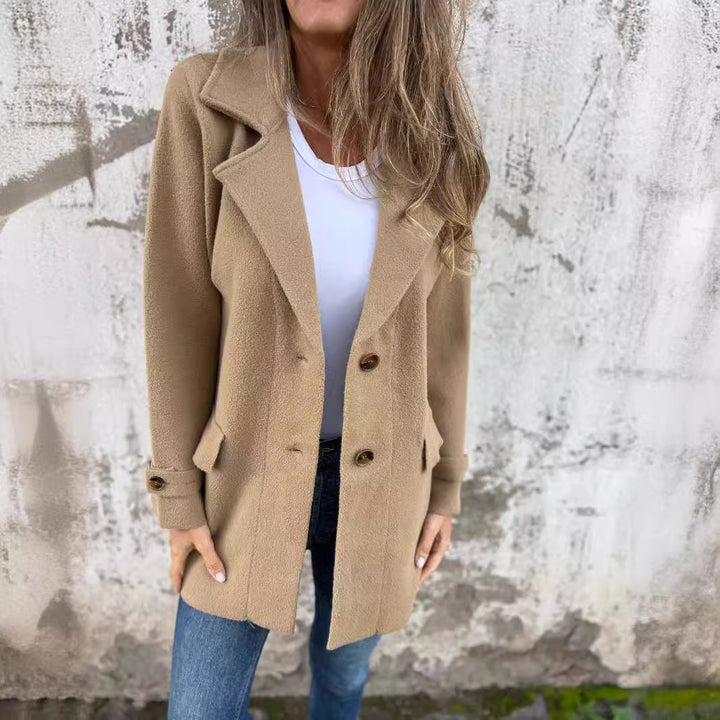 Kvinnors elegant boucléjacka med dubbel knappslå Mirla-Eva Jonsson