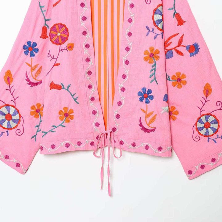 Kvinnors elegant, broderad kimono jacka Mirla-Eva Jonsson