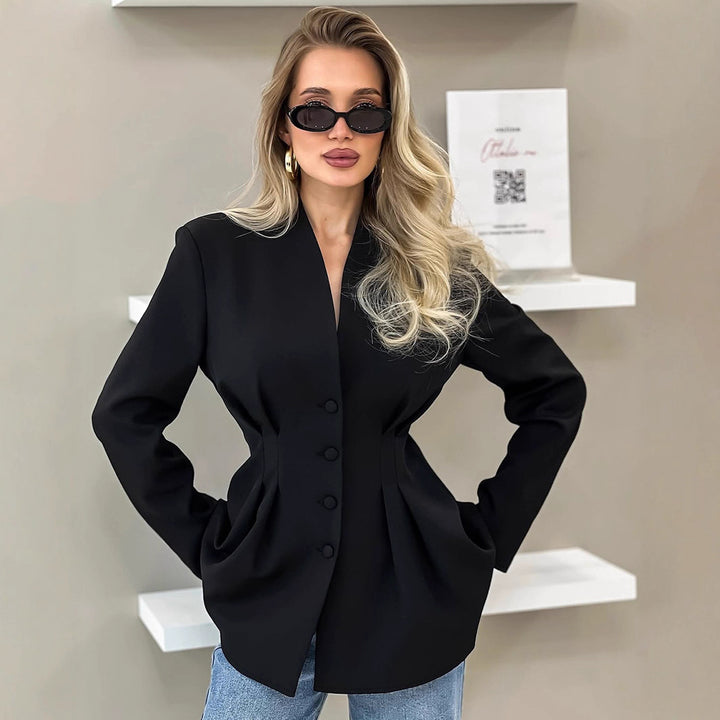 Kvinnors elegant jacka med figursydd passform och knappdetaljer Mirla-Eva Jonsson