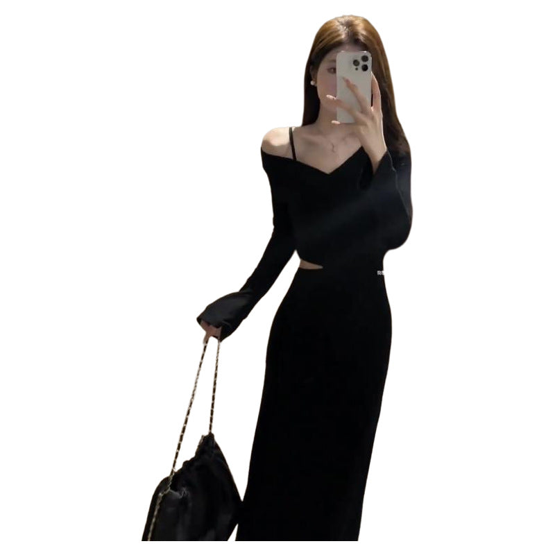 Kvinnors elegant klänning med asymmetrisk halsringning och utskuret detalj-Eva Jonsson