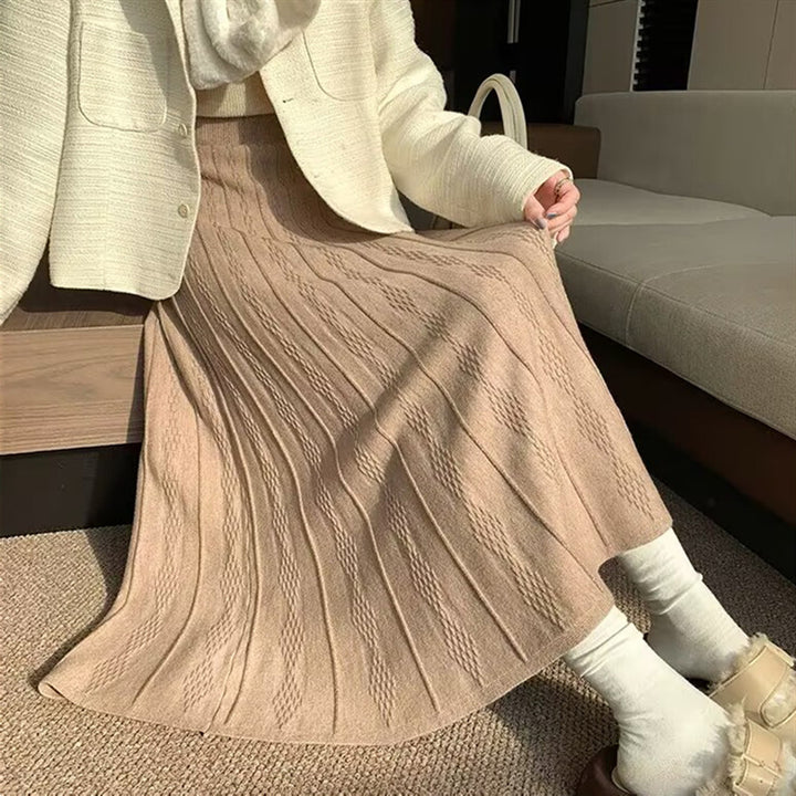 Kvinnors elegant maxikjol med fin texturmönster Mirla-Eva Jonsson