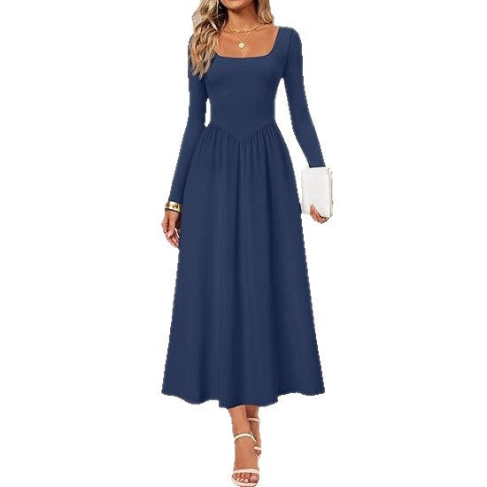 Kvinnors elegant midi klänning med fyrkantig halsringning och långa ärmar Mirla-Eva Jonsson