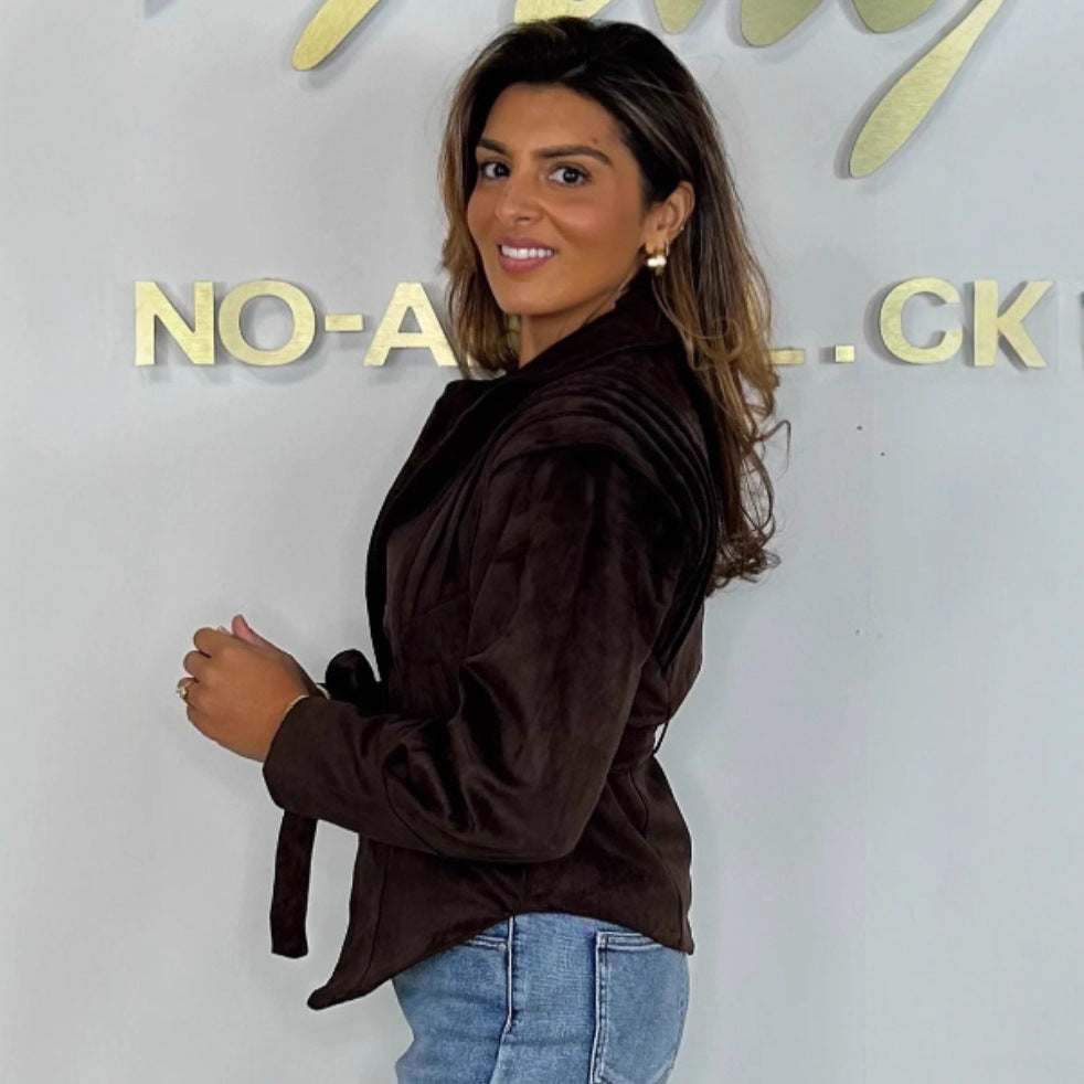 Kvinnors elegant mockajacka med midjebälte Mirla-Eva Jonsson