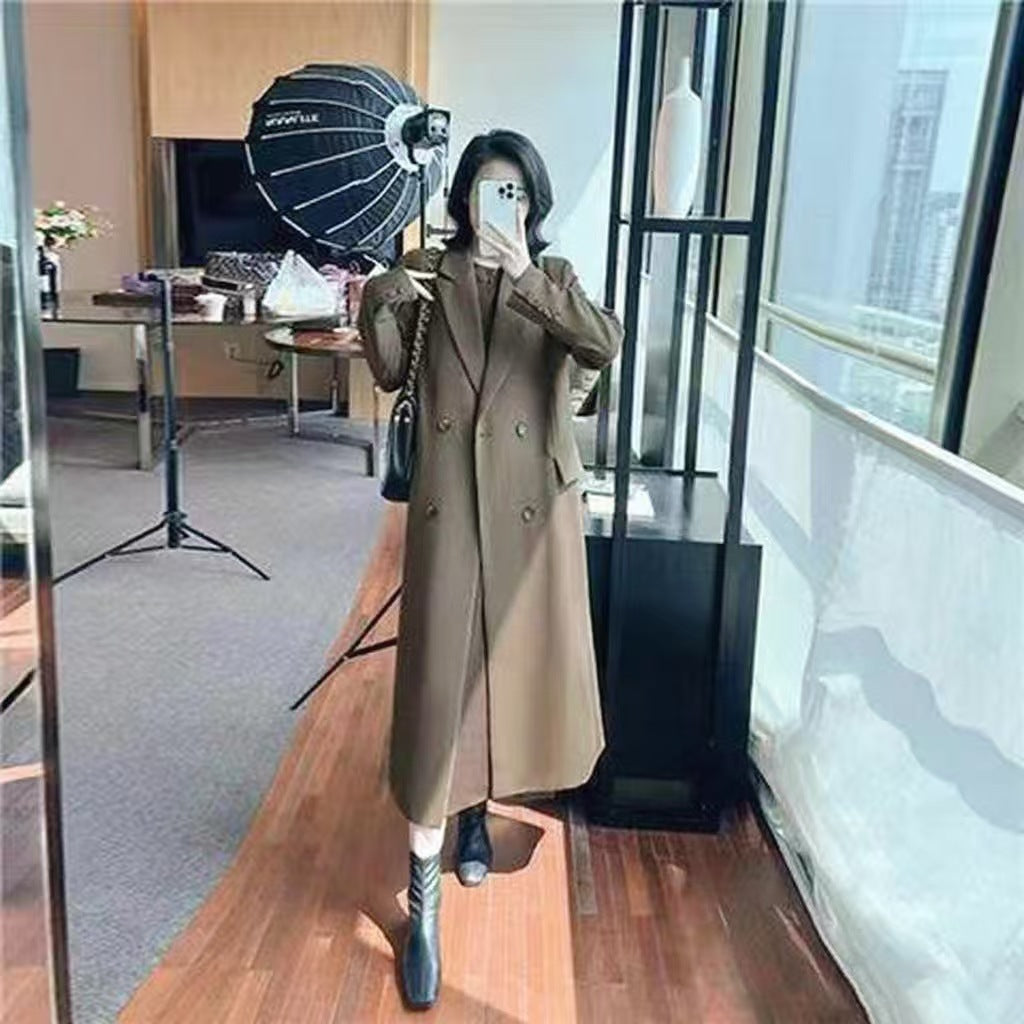 Kvinnors elegant och skräddarsydd dubbelknäppt kappa Mirla-Eva Jonsson
