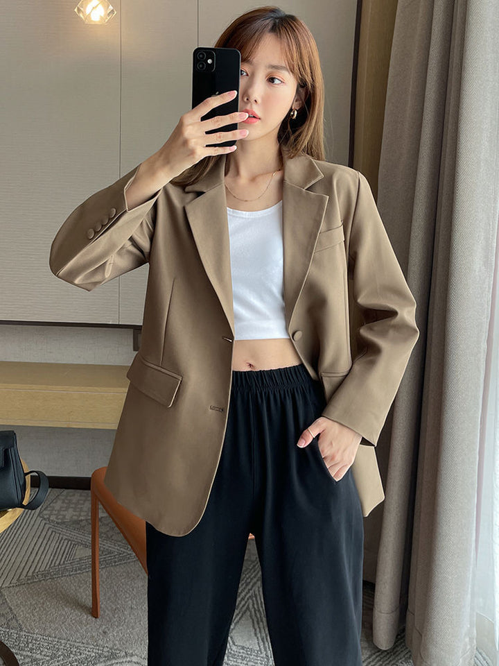 Kvinnors elegant oversize blazer med avslappnad passform och fina detaljer Mirla-Eva Jonsson