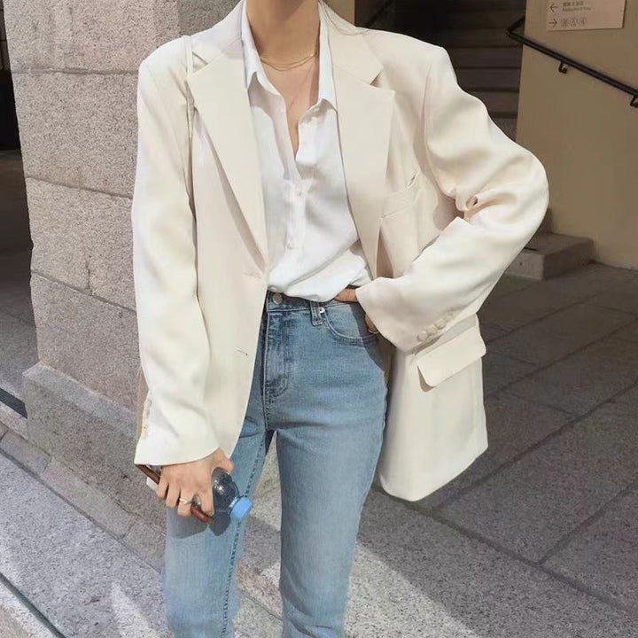 Kvinnors elegant oversize blazer med avslappnad passform och fina detaljer Mirla-Eva Jonsson