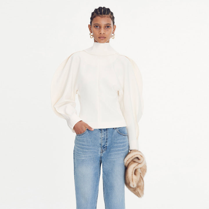 Kvinnors elegant oversize-jacka med hög krage och moderna detaljer Mirla-Eva Jonsson