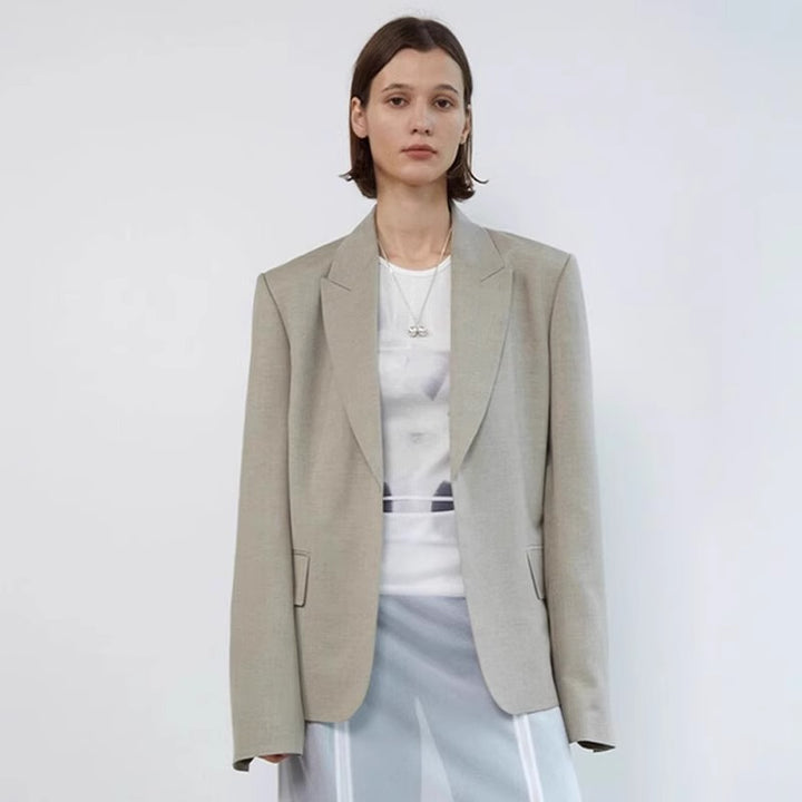 Kvinnors elegant oversized blazer med subtila detaljer Mirla-Eva Jonsson
