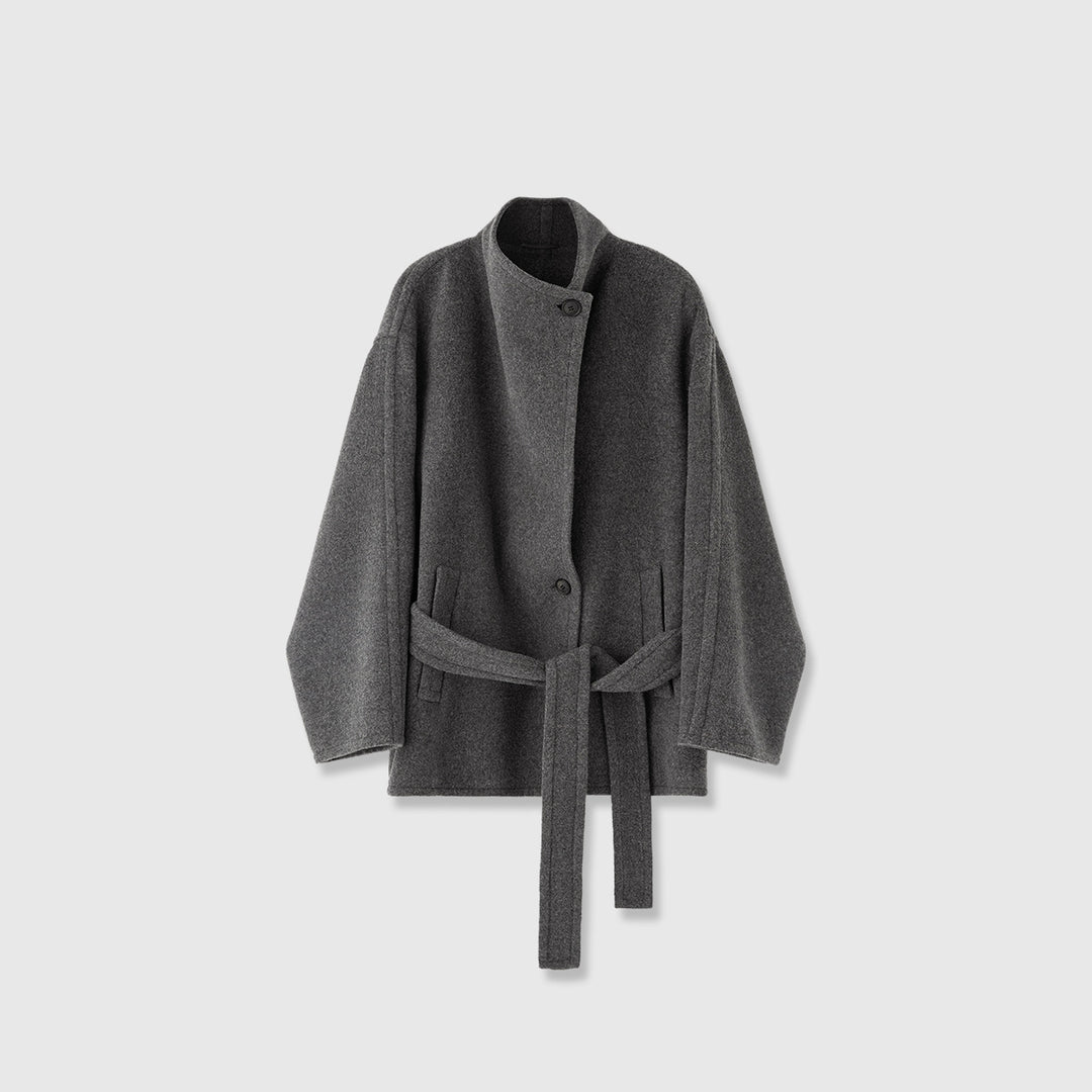 Kvinnors elegant oversized kappa med knytbälte Mirla-Eva Jonsson