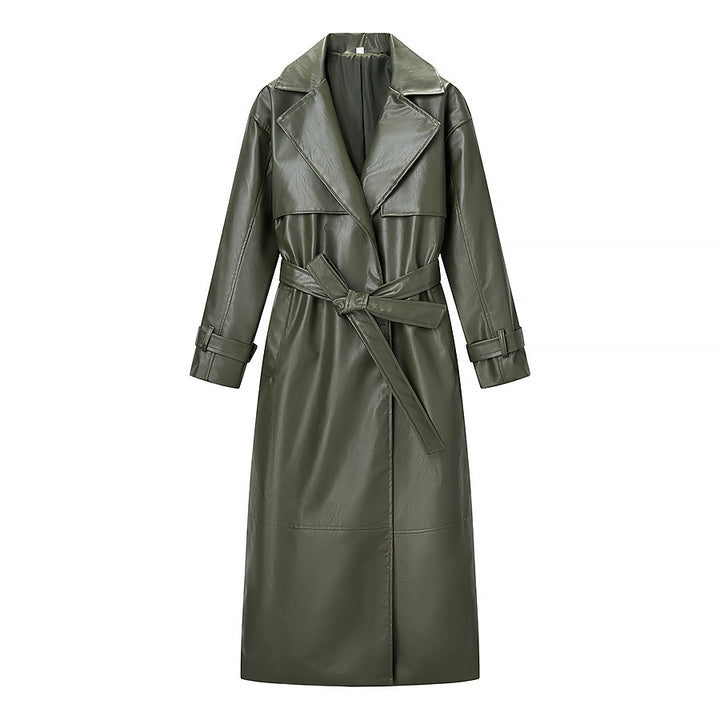 Kvinnors elegant trench coat i modern imitation läderlook med midjebälte Mirla-Eva Jonsson