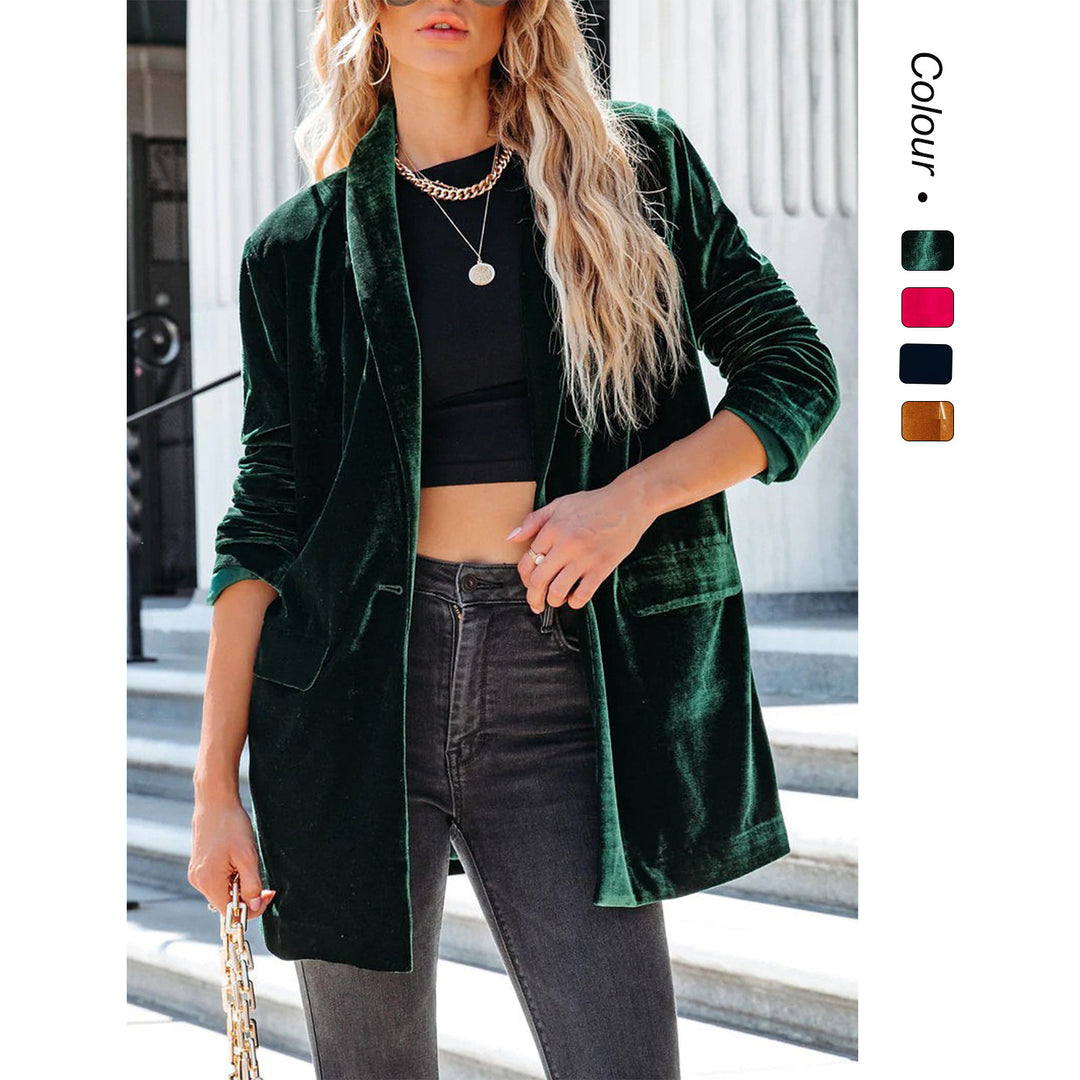 Kvinnors elegant velour cardigan med avslappnad passform och praktiska fickor Mirla-Eva Jonsson