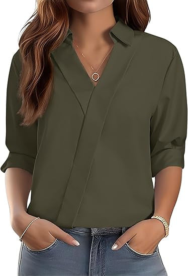 Kvinnors eleganta V-halsblus med texturerad design Mirla-Eva Jonsson