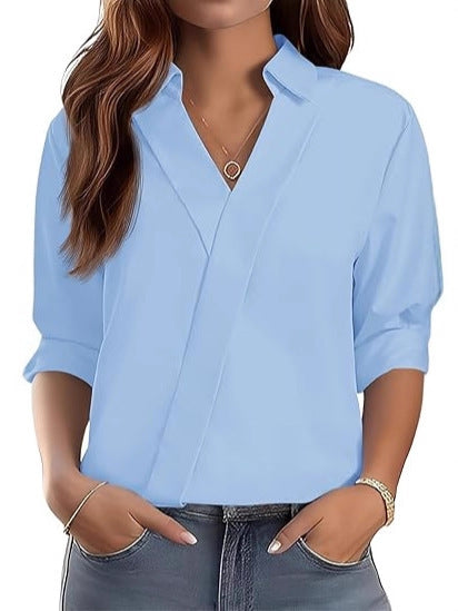 Kvinnors eleganta V-halsblus med texturerad design Mirla-Eva Jonsson