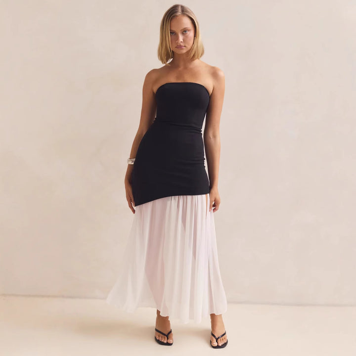 Kvinnors eleganta bandeau maxiklänning med flödande chiffongkjol och figurnära bodice-Eva Jonsson