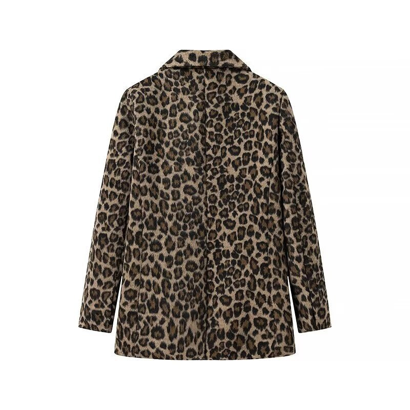 Kvinnors eleganta blazerjacka i stiligt leopardmönster Mirla-Eva Jonsson
