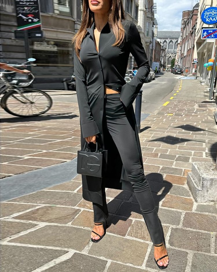 Kvinnors eleganta blazerkostym med höghalsskjorta och figurnära leggings Mirla-Eva Jonsson