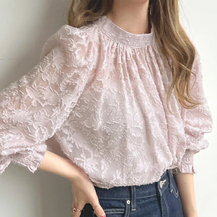 Kvinnors eleganta blus med buketter och voluminösa ärmar Mirla-Eva Jonsson