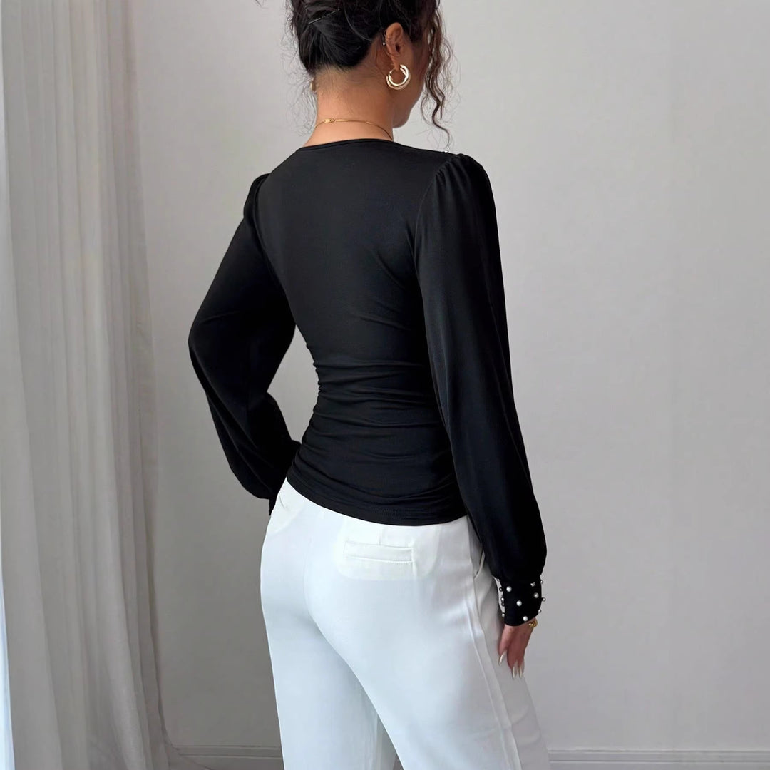 Kvinnors eleganta blus skjorta med V-hals och dekoration Mirla-Eva Jonsson