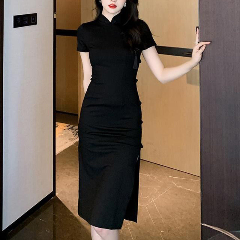 Kvinnors eleganta bodycon-klänning med hög slits och korta ärmar Mirla-Eva Jonsson