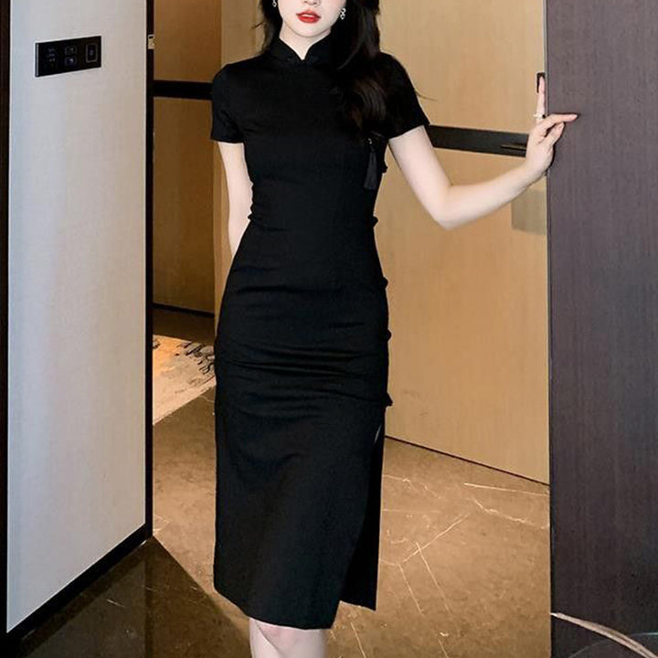 Kvinnors eleganta bodycon-klänning med hög slits och korta ärmar Mirla-Eva Jonsson