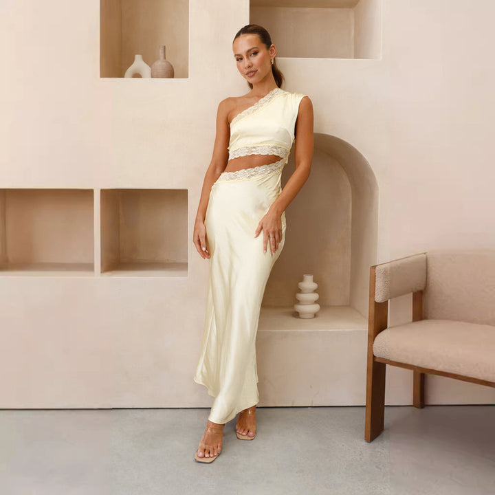 Kvinnors eleganta brudklänning med asymmetrisk design och spets Mirla-Eva Jonsson