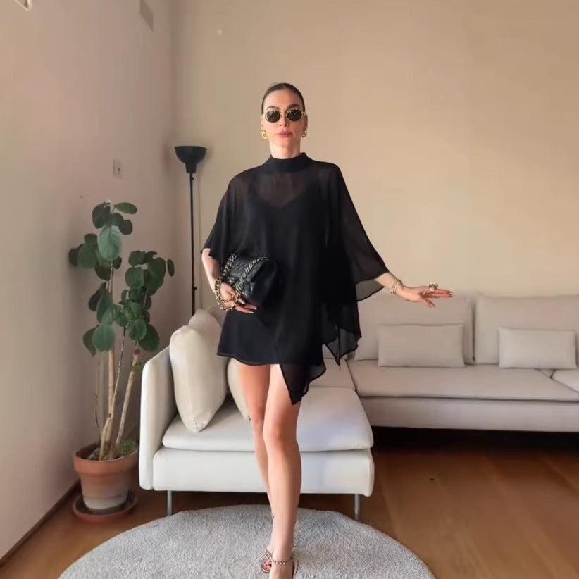 Kvinnors eleganta chiffong tunika med asymmetrisk snitt och flödande design Mirla-Eva Jonsson