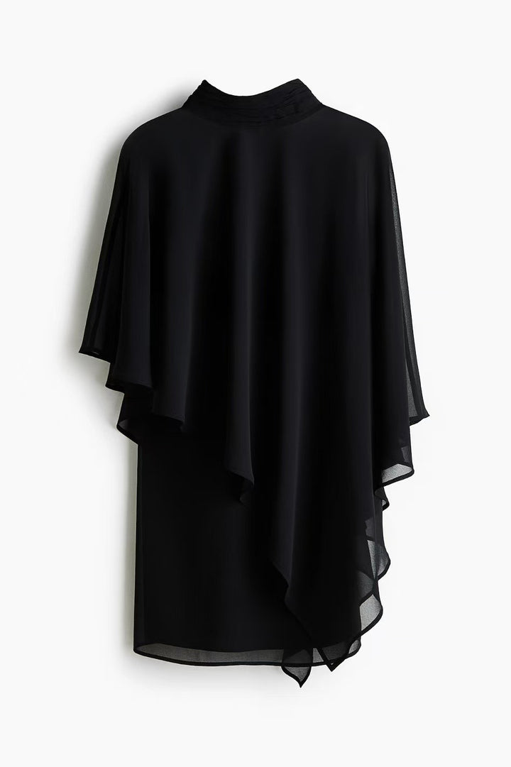 Kvinnors eleganta chiffontunika med asymmetrisk skärning och flödande design Mirla-Eva Jonsson