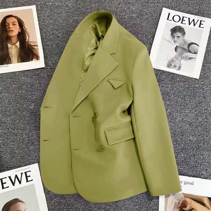 Kvinnors eleganta, figursydda dubbla knäppta blazer med kreativ skärning Mirla-Eva Jonsson