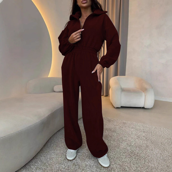 Kvinnors eleganta fleece jumpsuit med hög krage och elastisk midja Mirla-Eva Jonsson