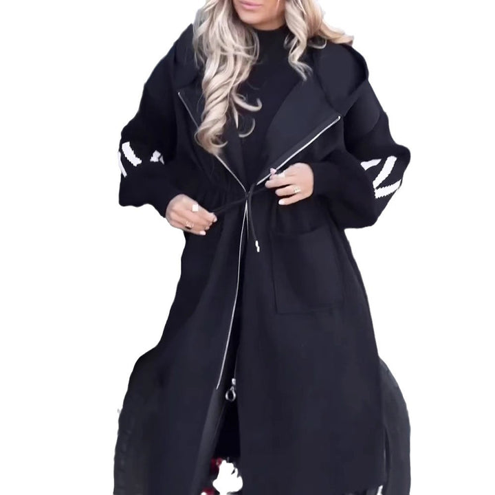 Kvinnors eleganta huva jacka med dragsko i midjan och strukturerad fleece Mirla-Eva Jonsson