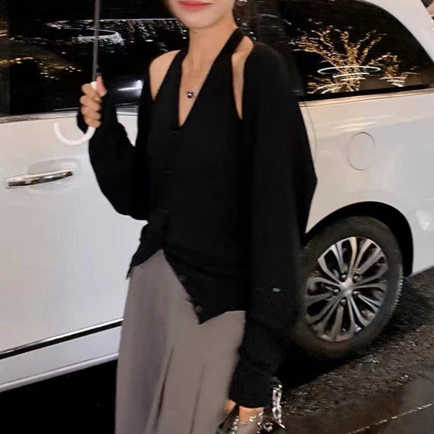 Kvinnors eleganta kappa med knapppdetaljer och mjukt tyg Mirla-Eva Jonsson