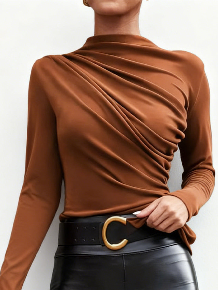 Kvinnors eleganta långärmad skjorta med lyxig draperad design och stilig ståkrage Mirla-Eva Jonsson