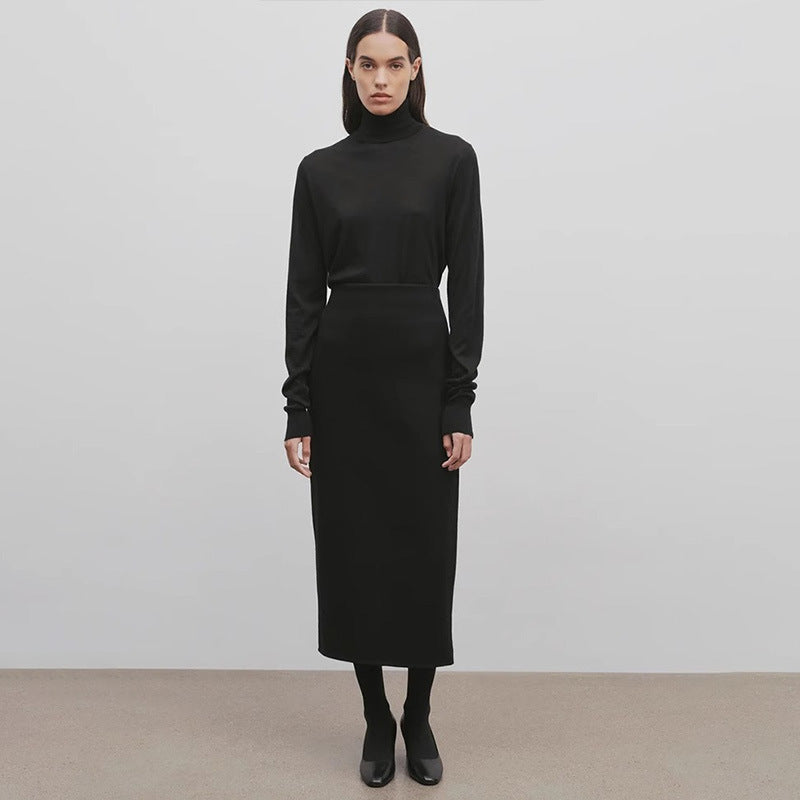 Kvinnors eleganta maxikjol med hög midja och minimalistisk silhuett Mirla-Eva Jonsson