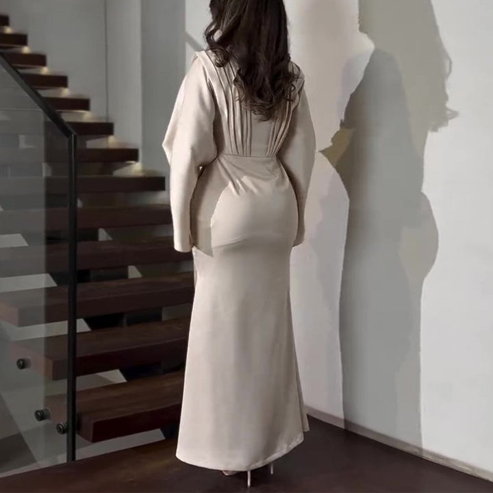 Kvinnors eleganta maxiklänning med chic midjeskärning och lyxig satinkant-Eva Jonsson