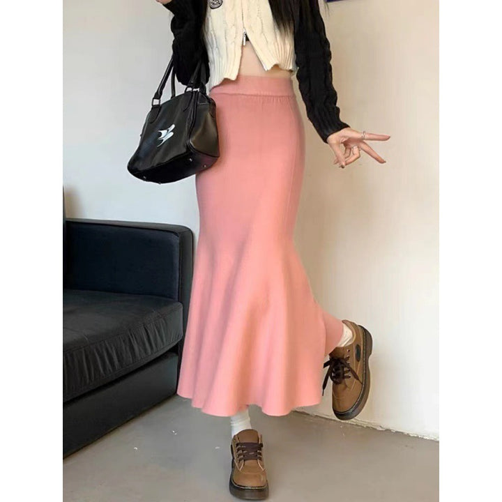 Kvinnors eleganta midi kjol med svängande fåll och hög midja Mirla-Eva Jonsson