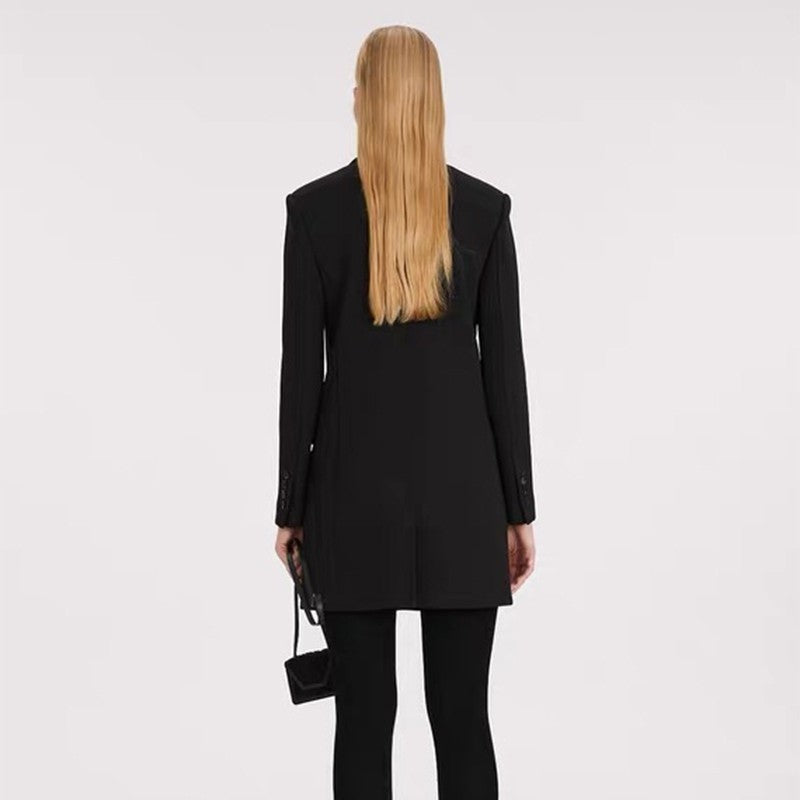 Kvinnors eleganta och högkvalitativa trench coat med modern skärning Mirla-Eva Jonsson