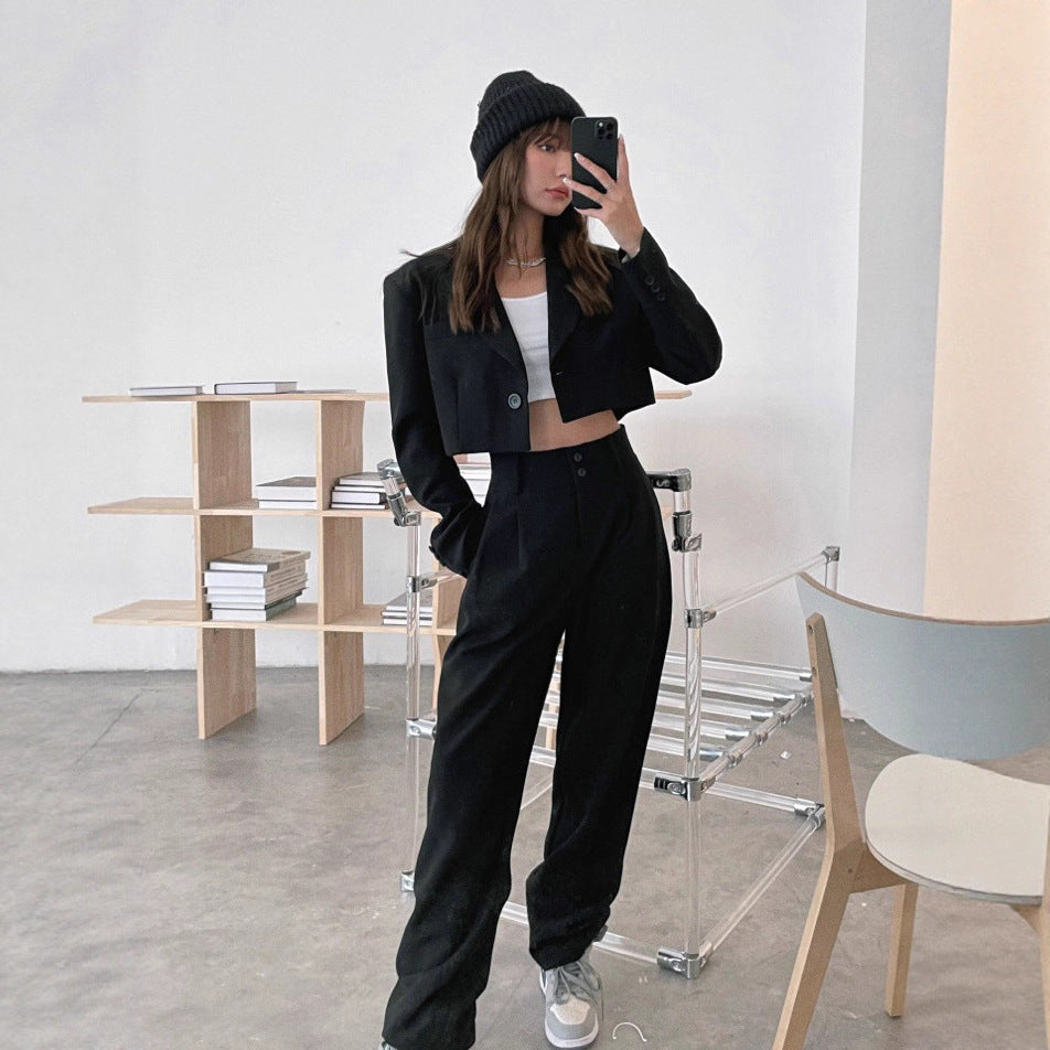 Kvinnors eleganta och moderna blazer-byxdress Mirla-Eva Jonsson