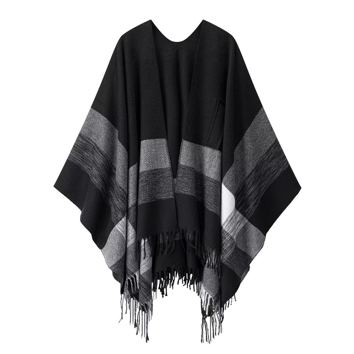 Kvinnors eleganta och mysiga poncho med modernt mönster Mirla-Eva Jonsson