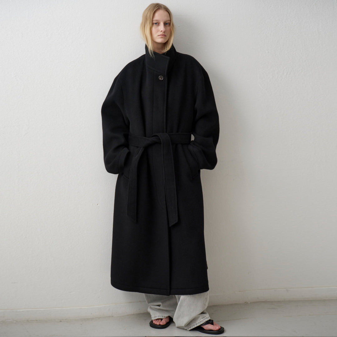 Kvinnors eleganta och oversized ullkappa Mirla-Eva Jonsson
