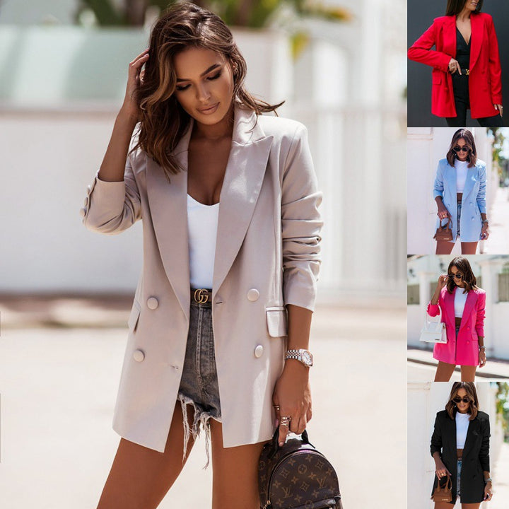 Kvinnors eleganta oversize-blazer med dubbelknäppning och silkesfinish Mirla-Eva Jonsson