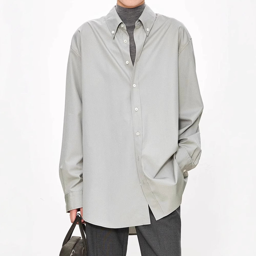 Kvinnors eleganta oversized blus med klassiska knapprad detaljer Mirla-Eva Jonsson