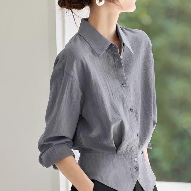 Kvinnors eleganta oversized blus med midjebälte Mirla-Eva Jonsson