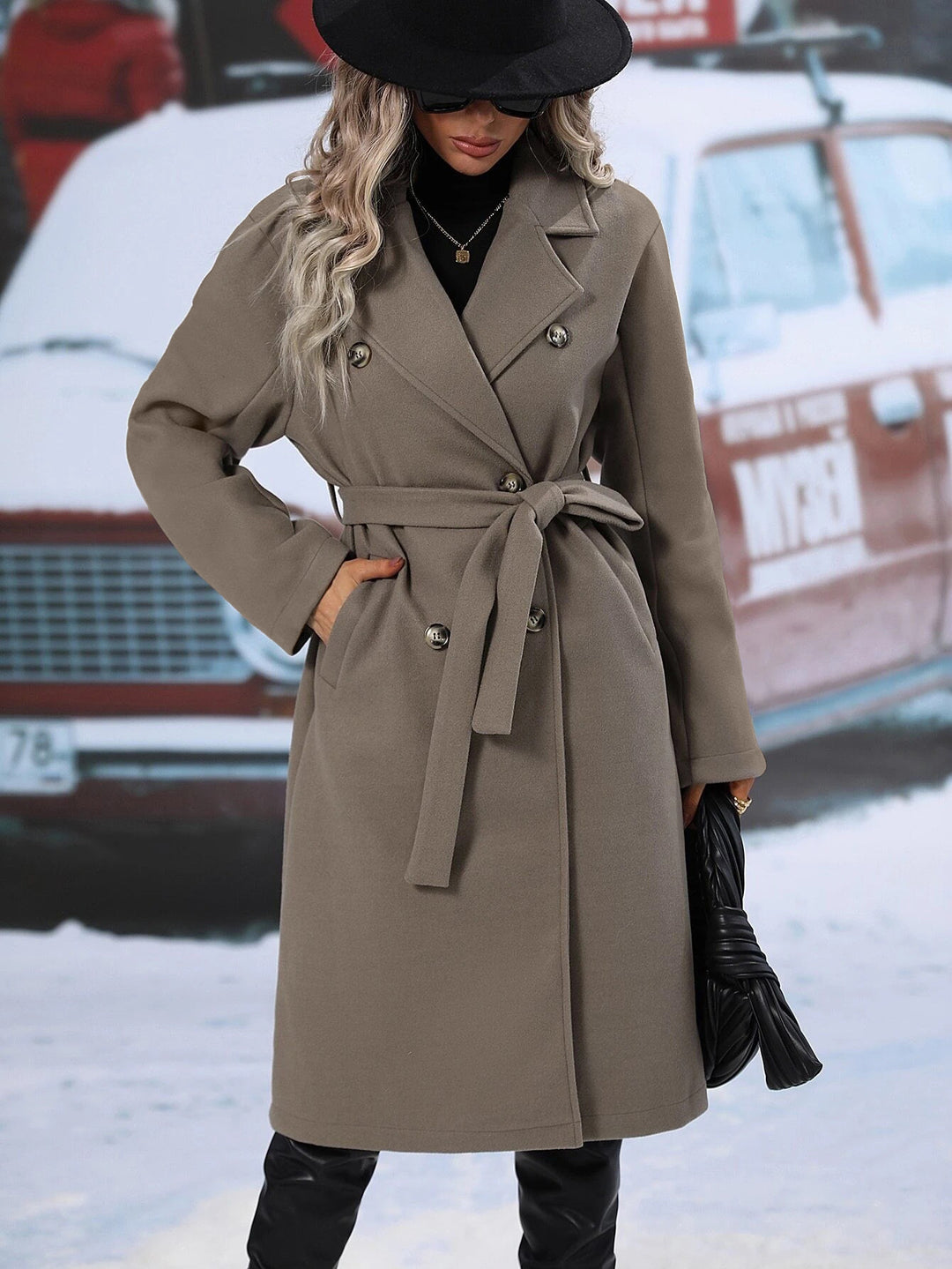 Kvinnors eleganta oversized kappa med dubbel knappplacket och chic bälte Mirla-Eva Jonsson